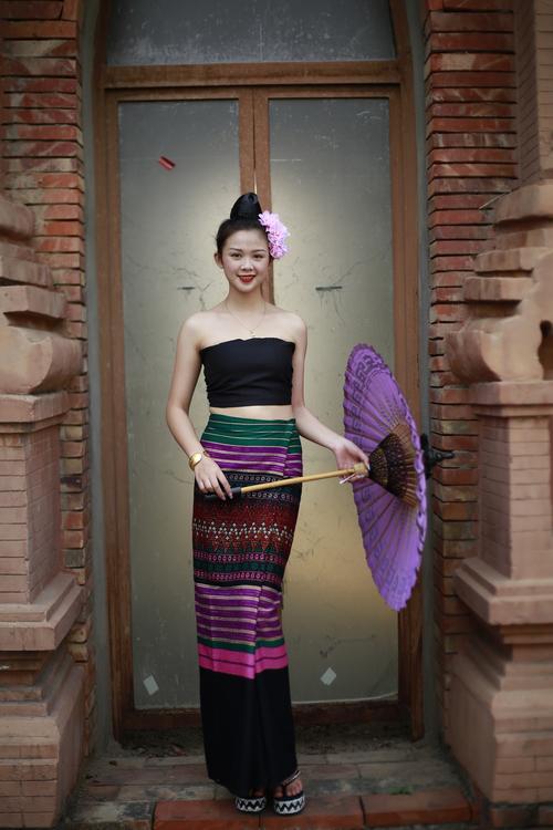 傣族舞蹈服成人女演出服饰民族风女装傣族服装女旅游拍照傣族服饰